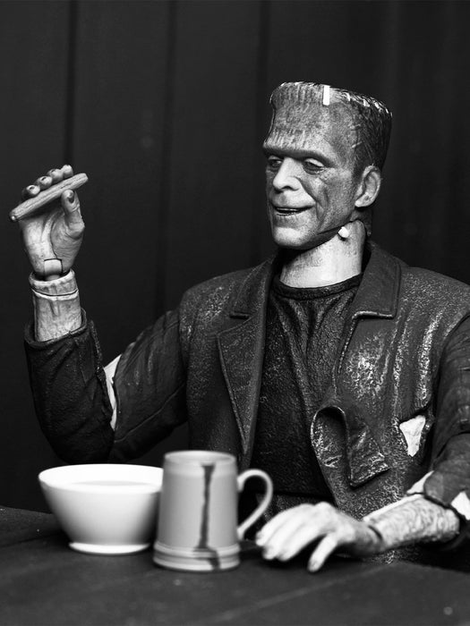 Frankenstein'S Bride - Ultimate Monsters (B&W) - Universal Monsters 7" Scale Action Figure - Buy Online Only